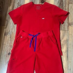 Figs Bold Red Catarina Scrub Top size Large 
And Zamora pant in size Large